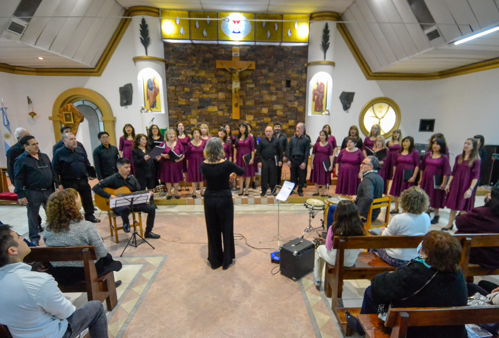 Cumplió 54 años el Coro Municipal de Trelew y lo celebró con un gran concierto