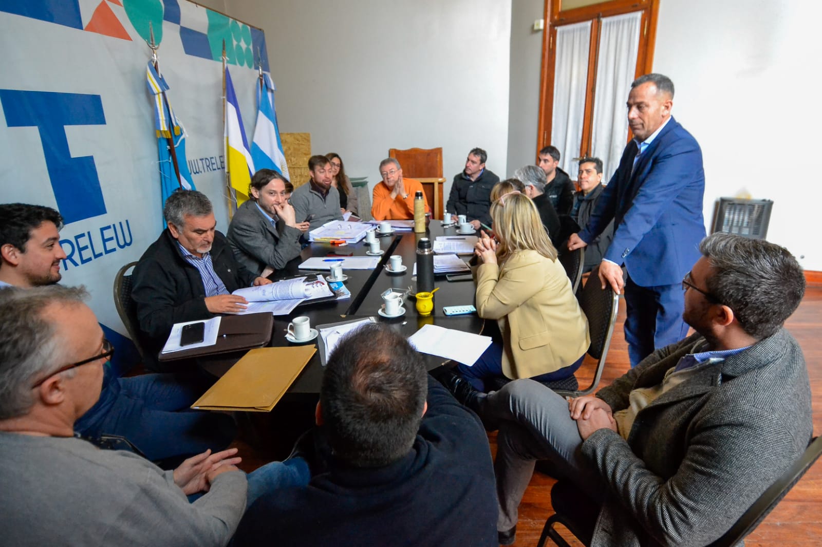 El Concejo de Trelew tratará mañana el expediente de El 22: aumento de tarifa, revisión cada 2 años y prórroga de contrato