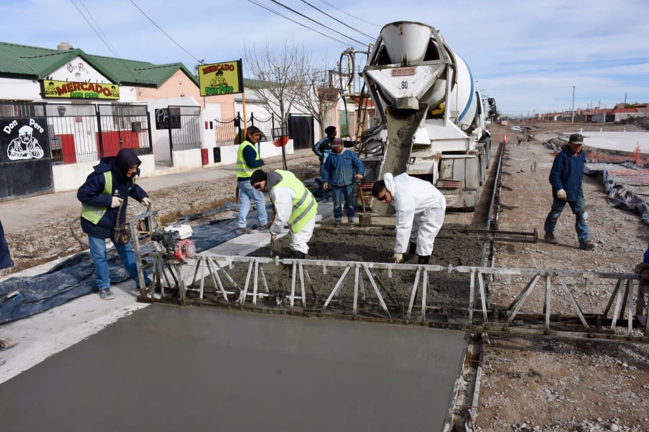 Continúa la obra de la nueva rotonda de Trelew