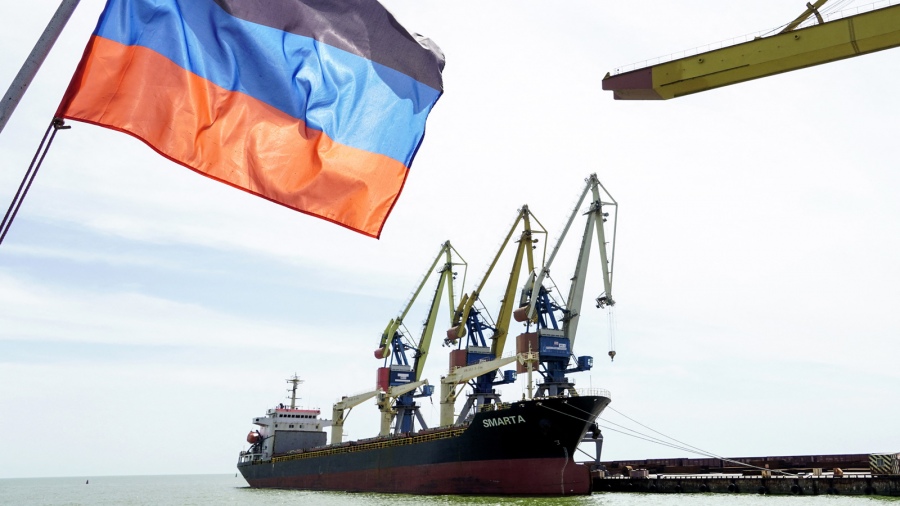 Rusia acelera la reconstrucción de la ciudad ucraniana de Mariupol, ahora en su poder