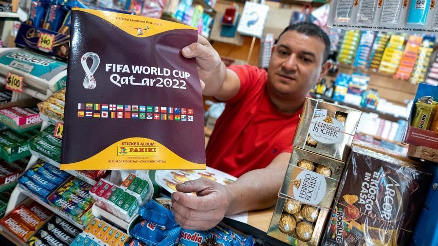 El boom del álbum de figuritas Qatar 2022: del coleccionismo al fetichismo de la imagen