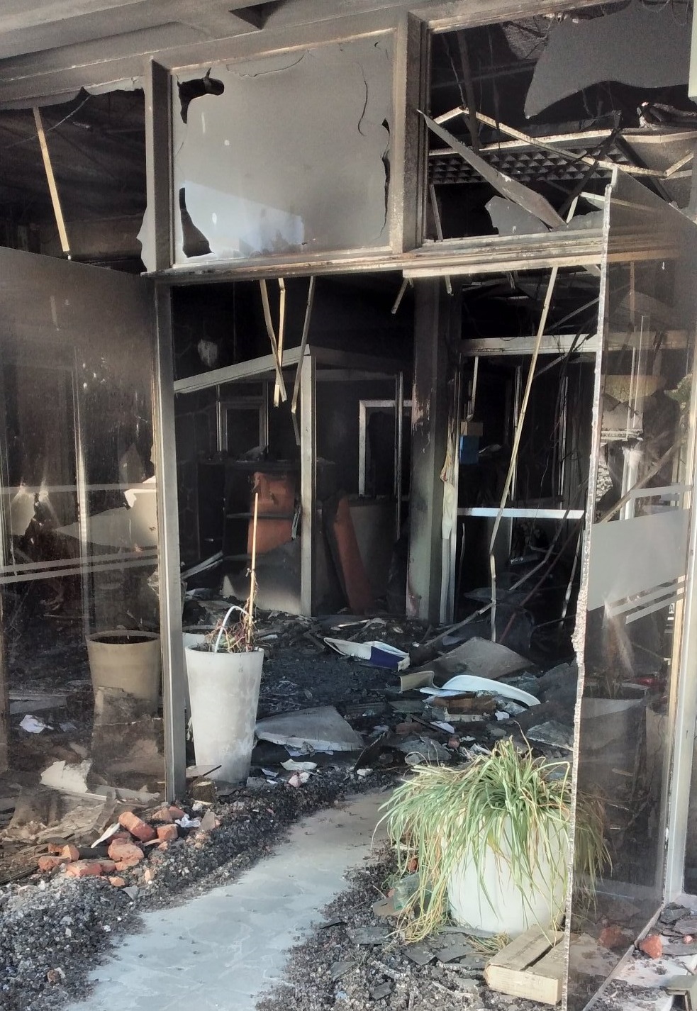 Abrieron investigación contra 22 imputados por los incendios durante la manifestación antiminera en Rawson