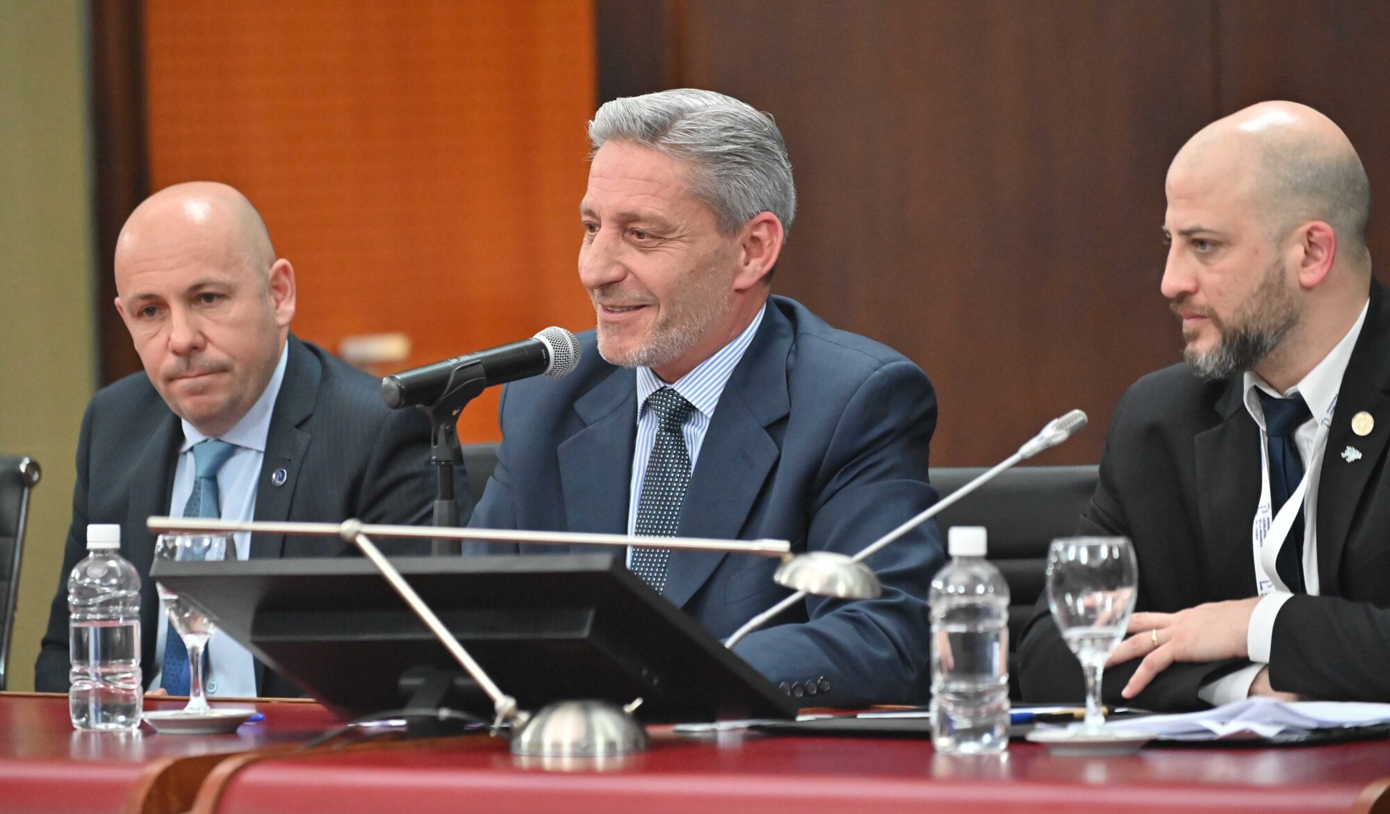 Arcioni en la apertura oficial del Parlamento Patagónico: “Este pueblo necesita trabajo, dignidad y paz social”