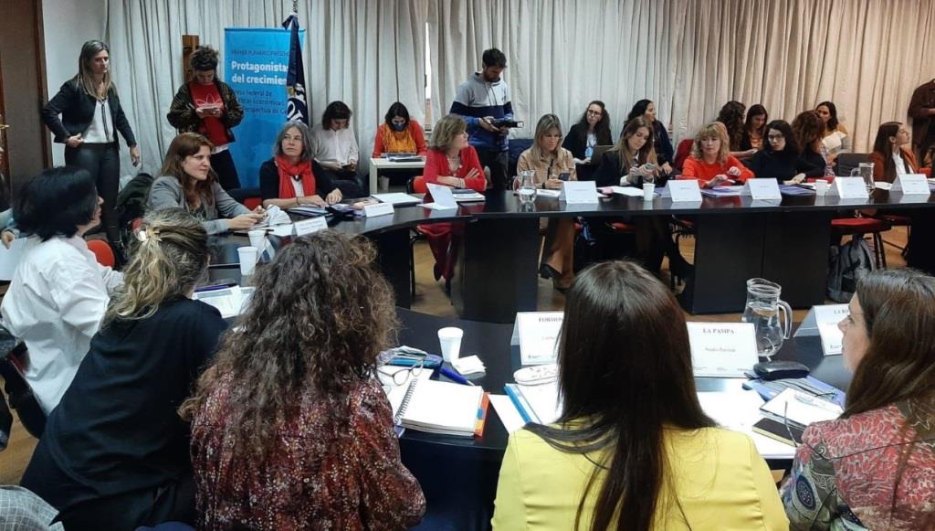 Chubut participó de la Mesa Federal de Políticas Económicas con Perspectiva de Género y destacó los $996 millones destinados en el presupuesto