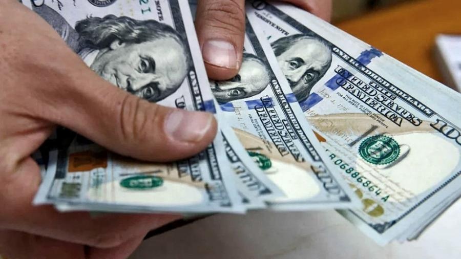 Quienes mantengan los subsidios de tarifas no podrán comprar dólar ahorro, MEP y CCL