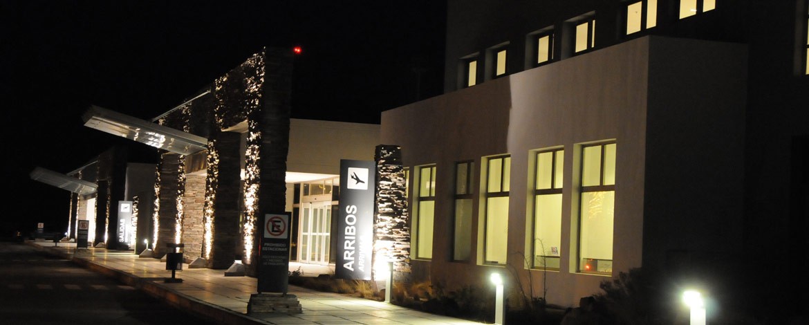 Trelew recupera los vuelos nocturnos y la conectividad con Ushuaia y El Calafate