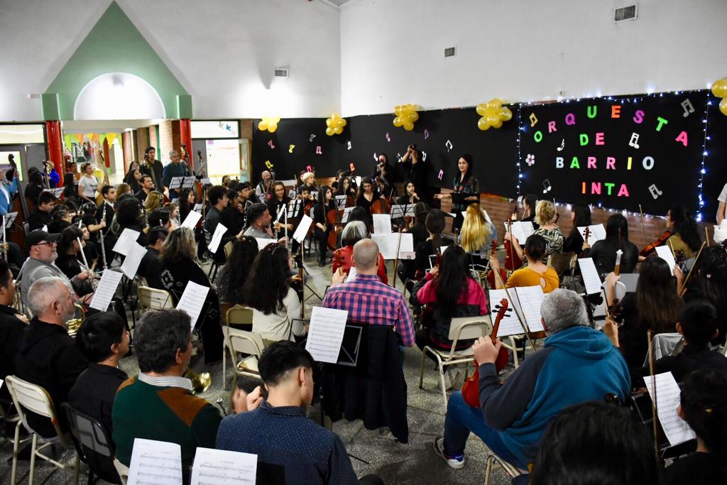 La Orquesta del Barrio INTA celebró su 21° Aniversario con una muestra y concierto