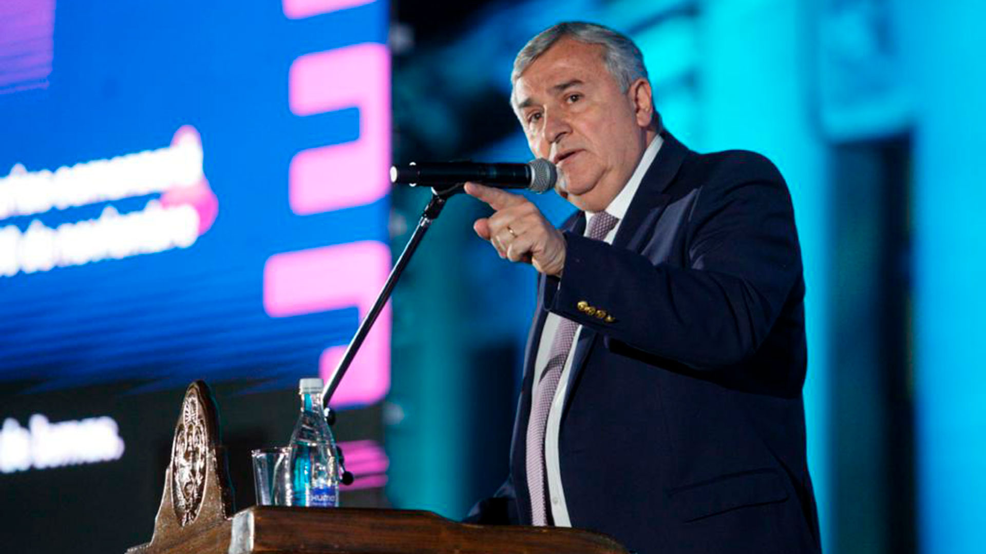 Arde la interna en Juntos por el Cambio: Morales apuntó contra el ala dura del PRO y dijo que “los halcones no pueden manejar ni un auto en la calesita”