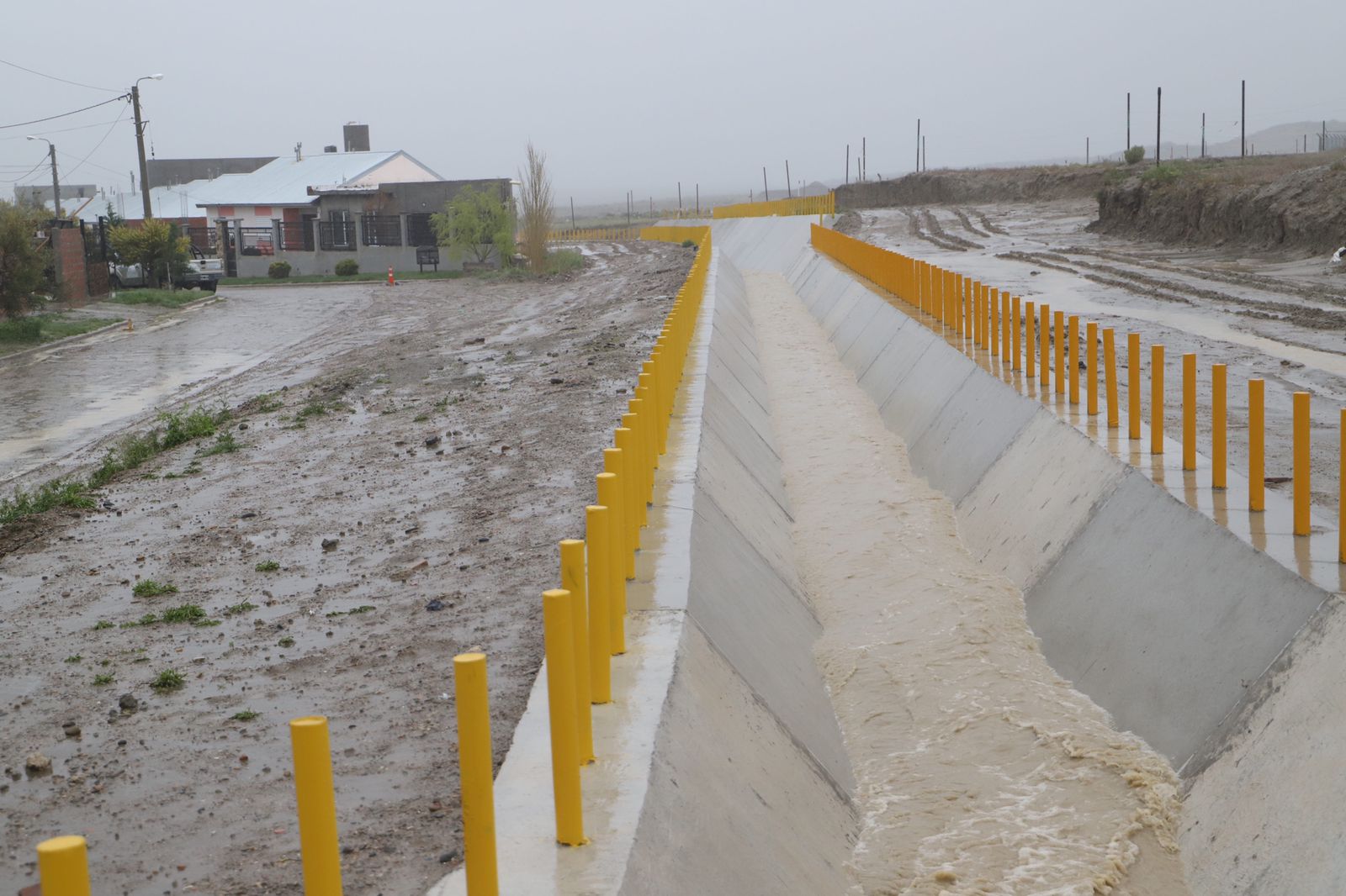 Inundaciones en Comodoro: Para el municipio, el plan de obras evitó el colapso en algunas zonas proclives a inundaciones