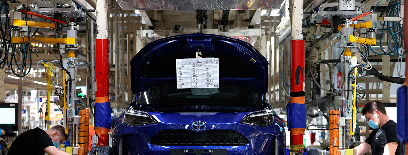 Crisis en el sector automotriz: Toyota interrumpe su producción por la falta de neumáticos