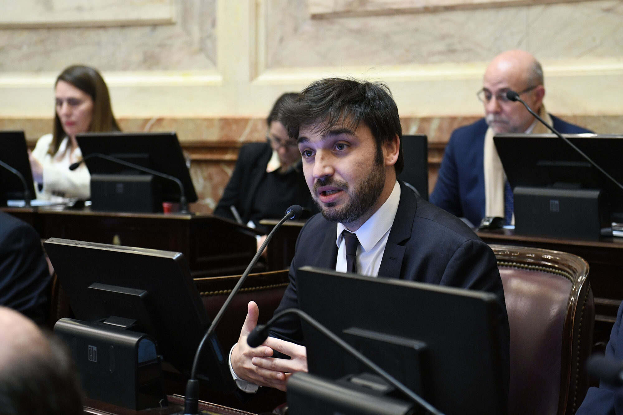 Torres pidió incluir en el presupuesto importantes obras de infraestructura para Chubut y reclamó por las partidas de educación