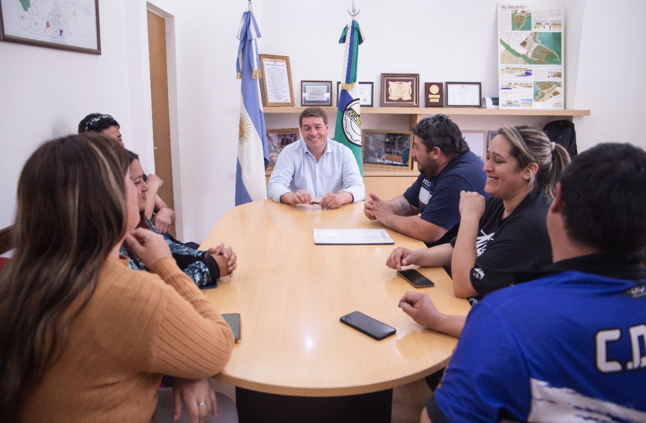Biss se reunió con el presidente del Club Defensores Del Parque y analizaron los requerimientos de la institución deportiva