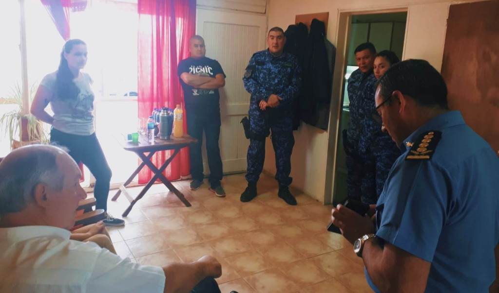 Castro visitó a los 7 efectivos policiales lesionados en cumplimiento de sus funciones durante el fin de semana