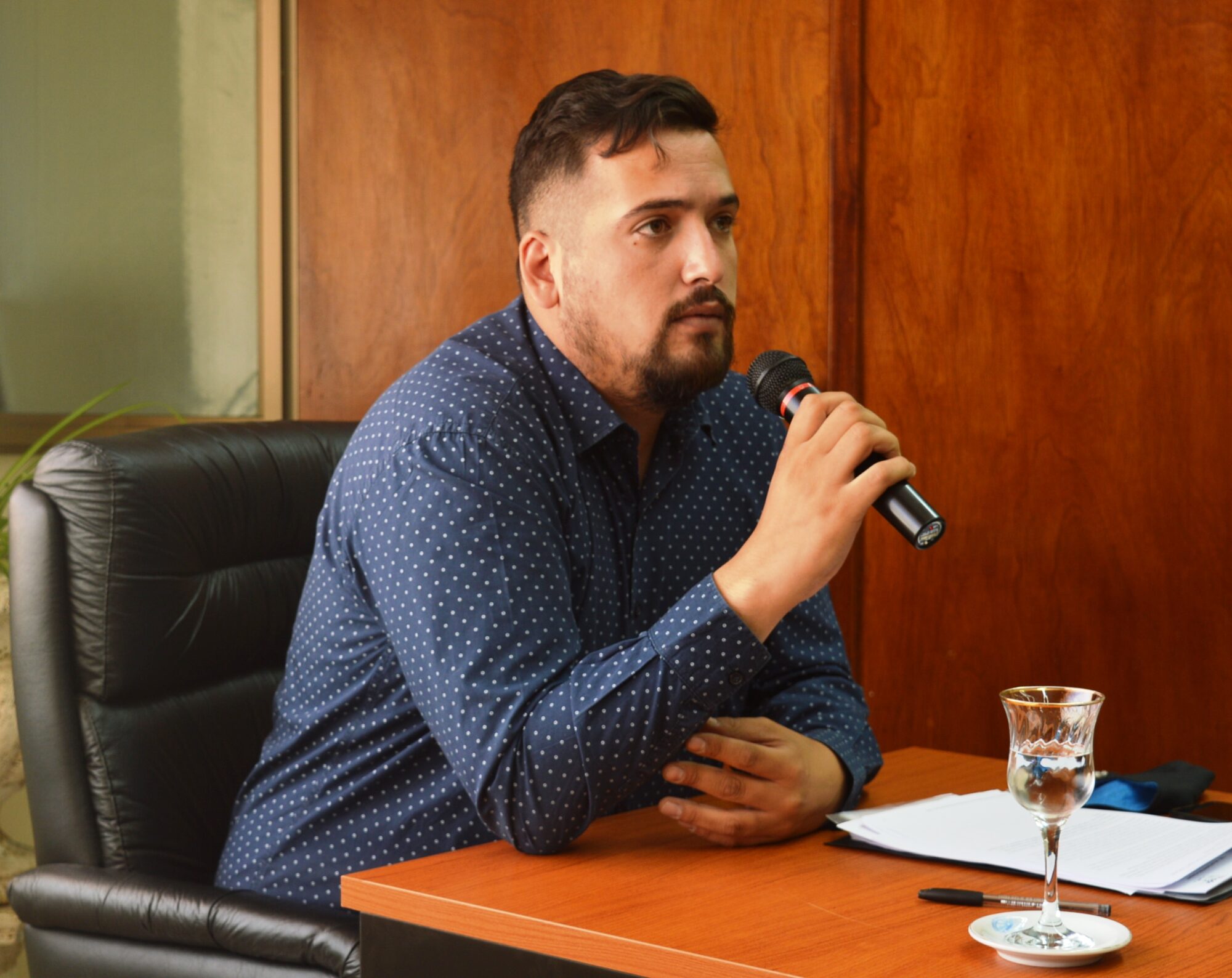 El Concejo Deliberante de Rawson analiza volver al estacionamiento medido a 45 grados