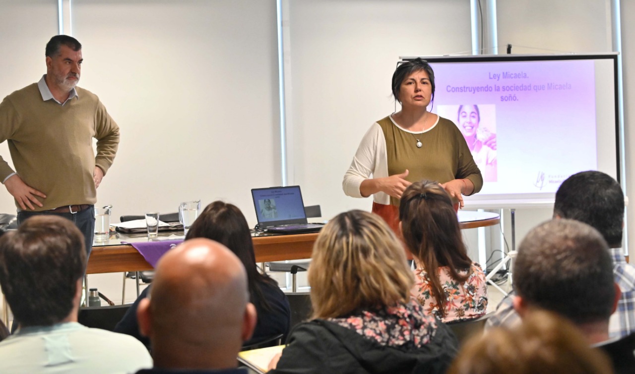 Ley Micaela: Continúan las capacitaciones a empleados públicos de la Provincia