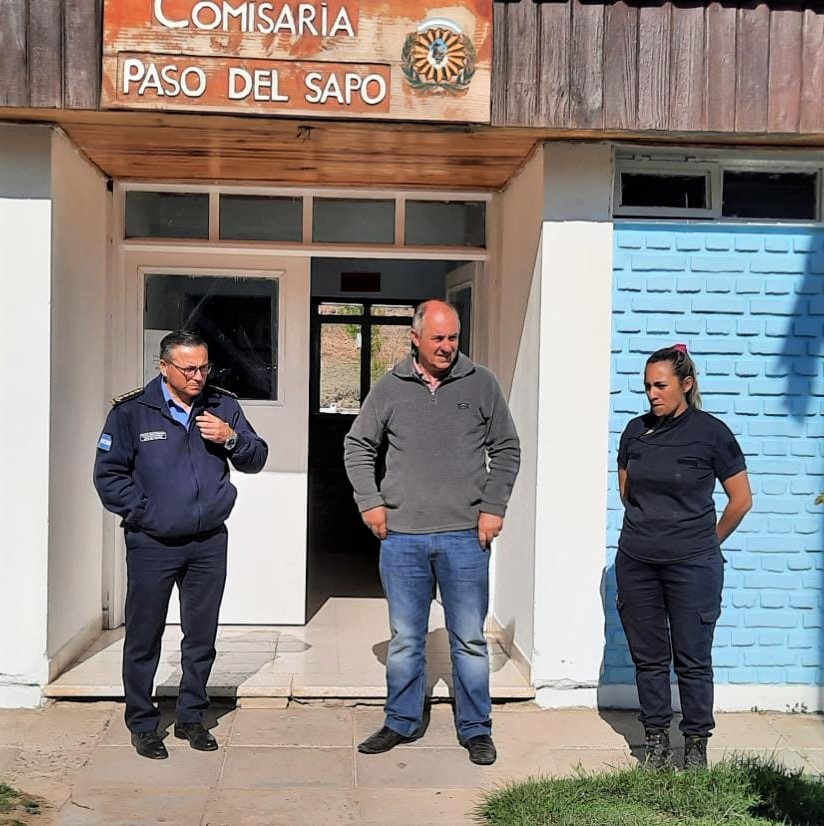 Castro recorrió y analizó el estado de situación de las dependencias policiales de Paso del Sapo, Gan Gan y Gastre