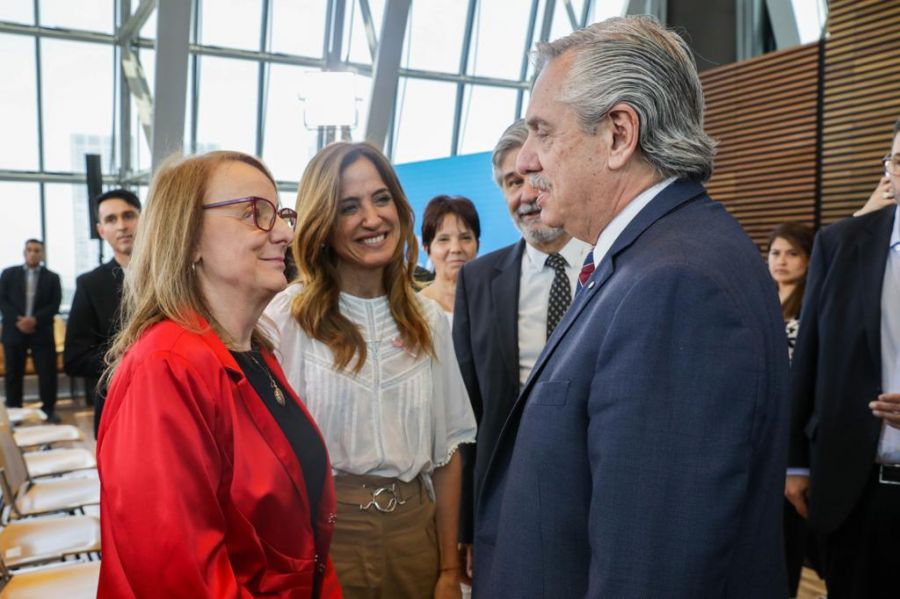 Alicia Kirchner participó del lanzamiento del Plan de Conectividad Satelital en el CCK
