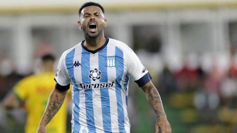 Problemas para Racing: Cardona dio positivo de alcoholemia, fue detenido y le secuestraron el auto