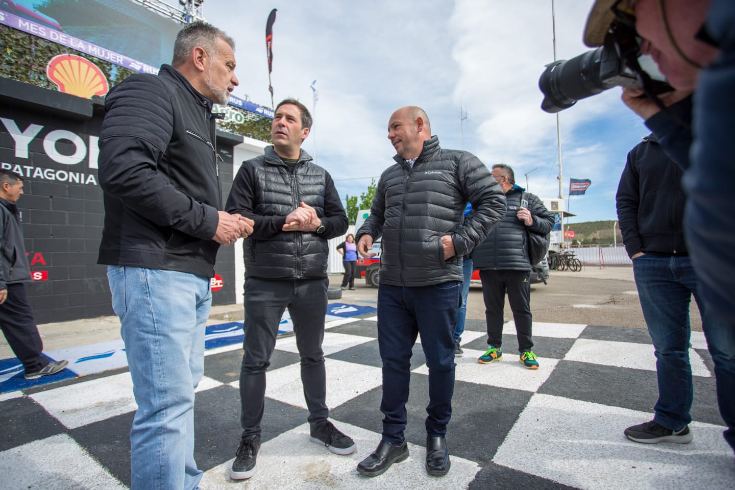 Luque y Sastre juntos en el Turismo Carretera de Comodoro: Destacaron la concurrencia masiva y tener una de las competencias más importantes de Sudamérica