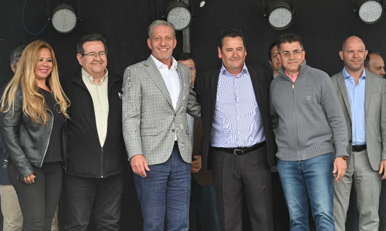 El intendente de Corcovado aseguró que en el 2015 “me entregaron un municipio totalmente fundido y no había ninguna obra ni de provincia ni del municipio”