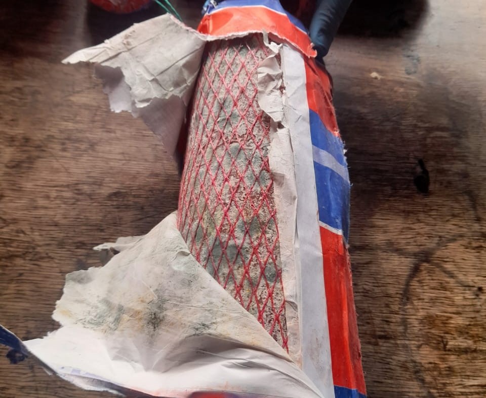 Esquel: El municipio decomisó fiambres, lácteos y pollos en estado de podredumbre y una cantidad importante de mercadería en mal estado