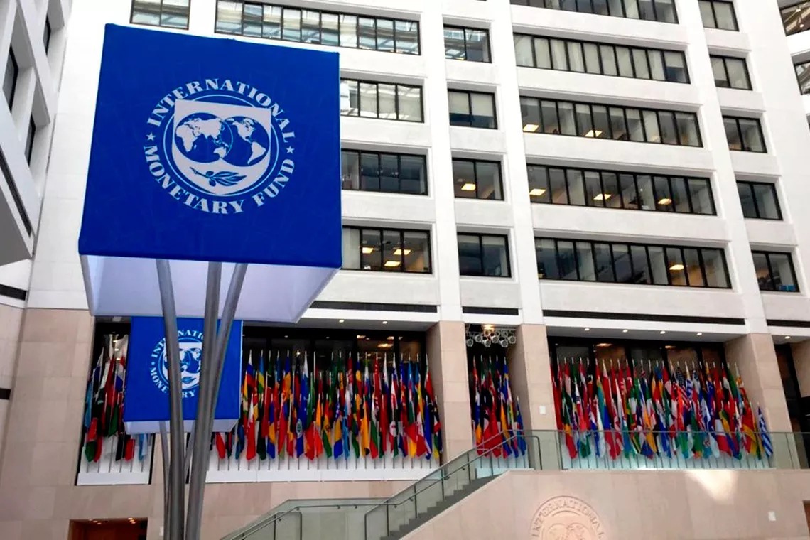 Massa envía una delegación de Economía esta noche a Washington para cerrar la tercera revisión con el Fondo Monetario Internacional