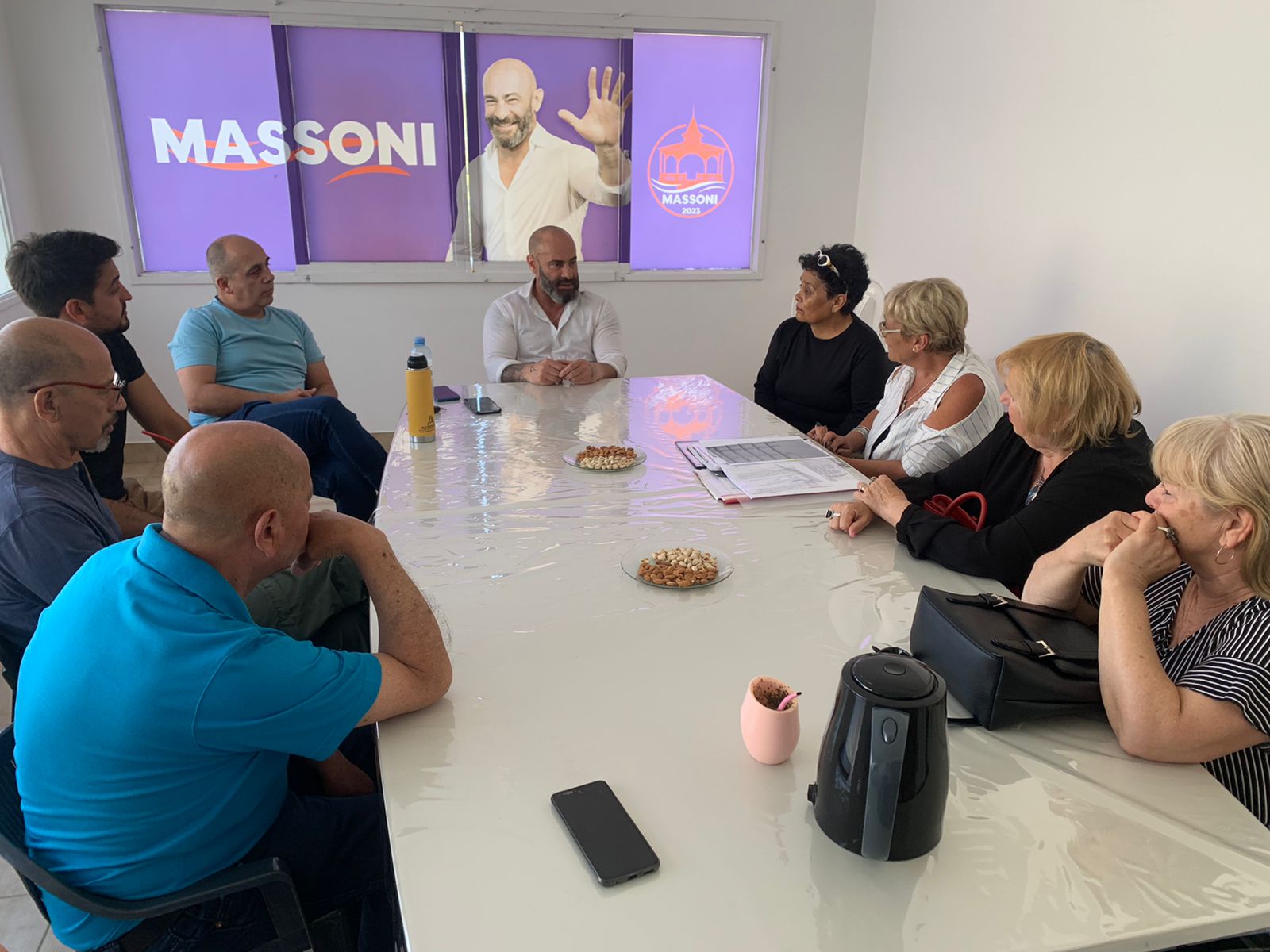 “Vamos a jerarquizar a los empleados municipales, y los jubilados se van a ver beneficiados”