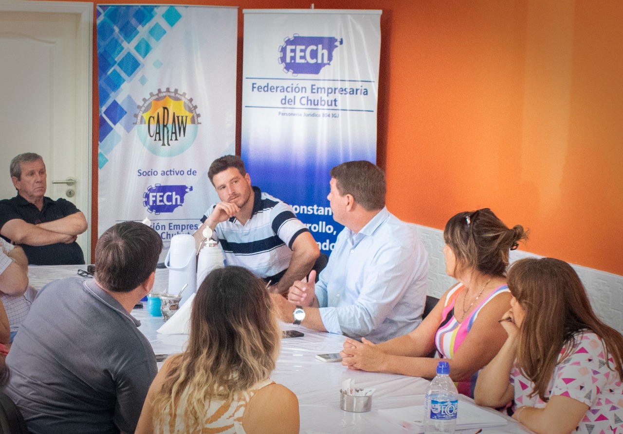 Biss se reunió con referentes de la Cámara de Comercio de Rawson para analizar el incremento de la tarifaria y el estacionamiento paralelo en la capital