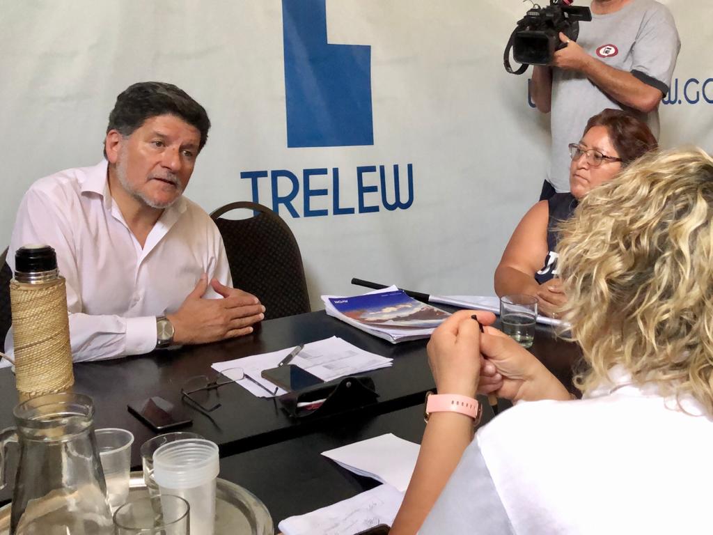 El Municipio de Trelew acordó con los gremios un incremento salarial del 33,95%