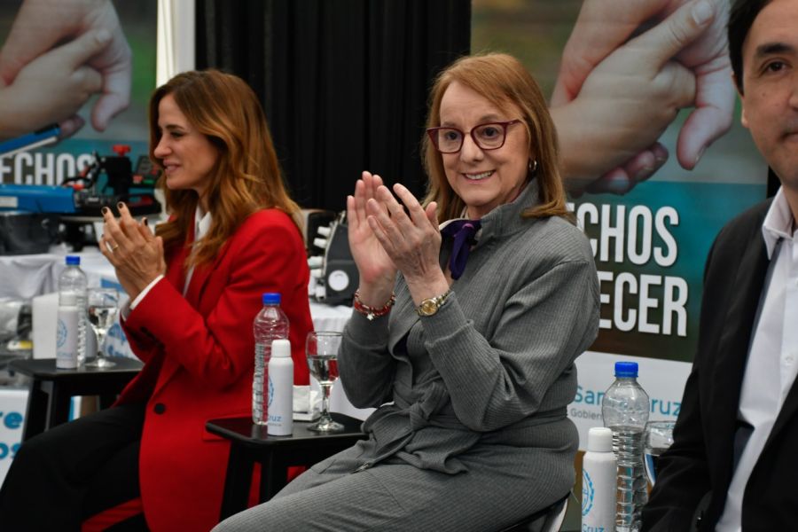 Alicia Kirchner: “No habrá obstáculo para lograr que Santa Cruz y el país sigan creciendo”￼