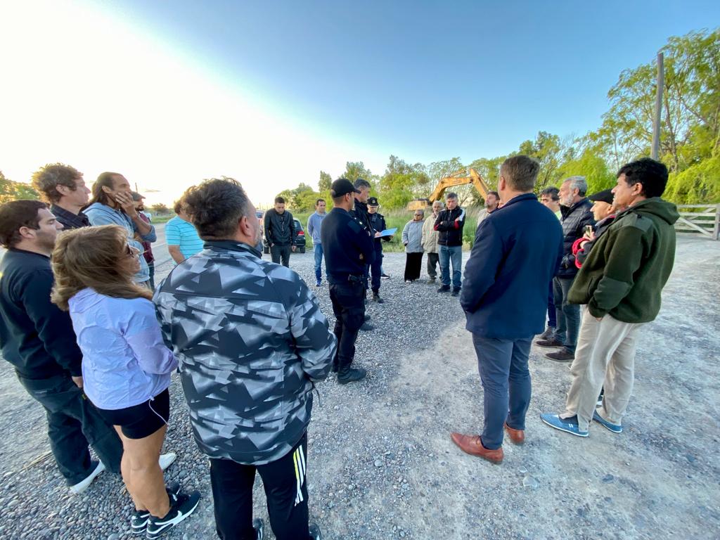 Cambiarán de lugar el control policial de Ruta 7 y cerrarán caminos internos para mejorar la seguridad en zona de chacras de Rawson