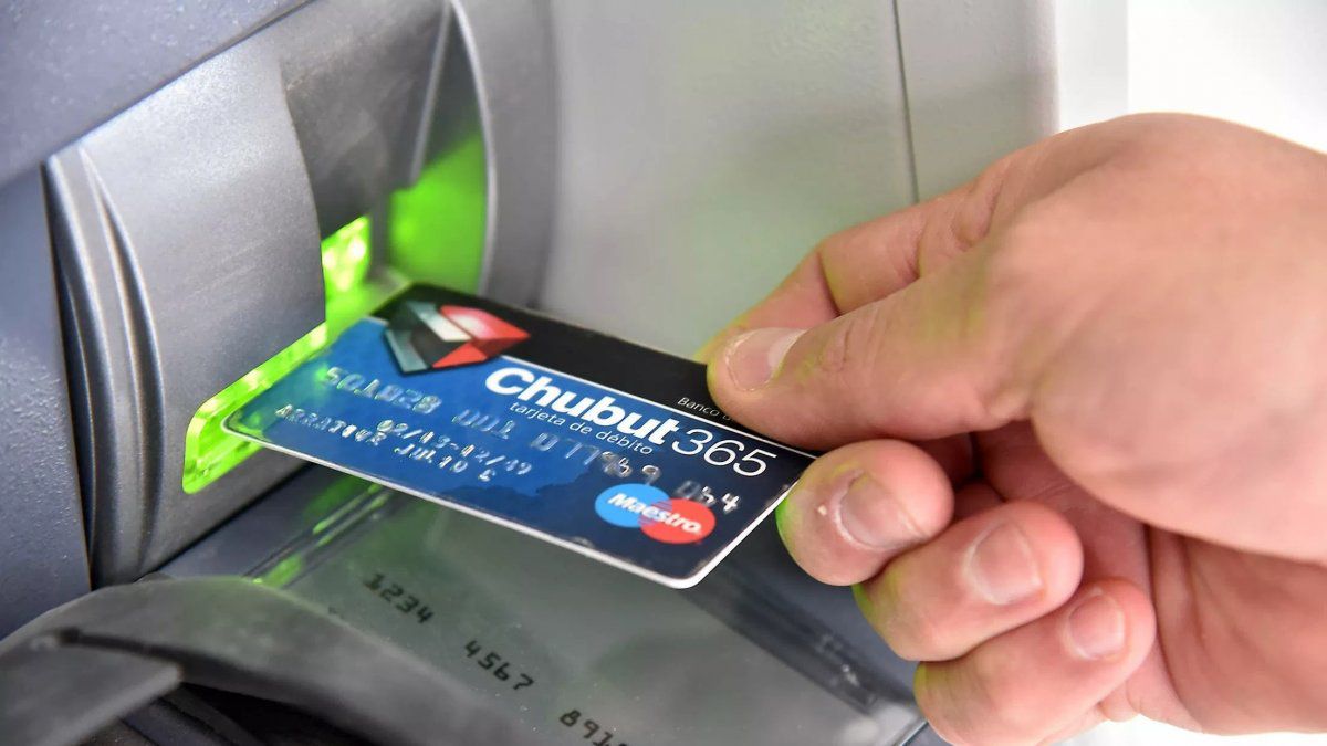 Chubut: El Gobierno depositará este viernes los sueldos a los empleados públicos y jubilados