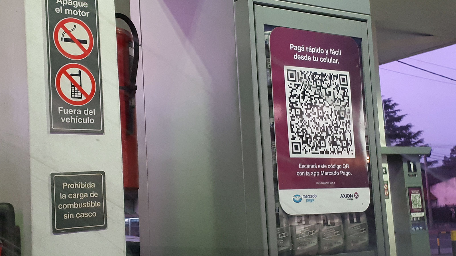 Prohíben el uso del Código QR cerca de los surtidores de combustibles en las estaciones de servicio