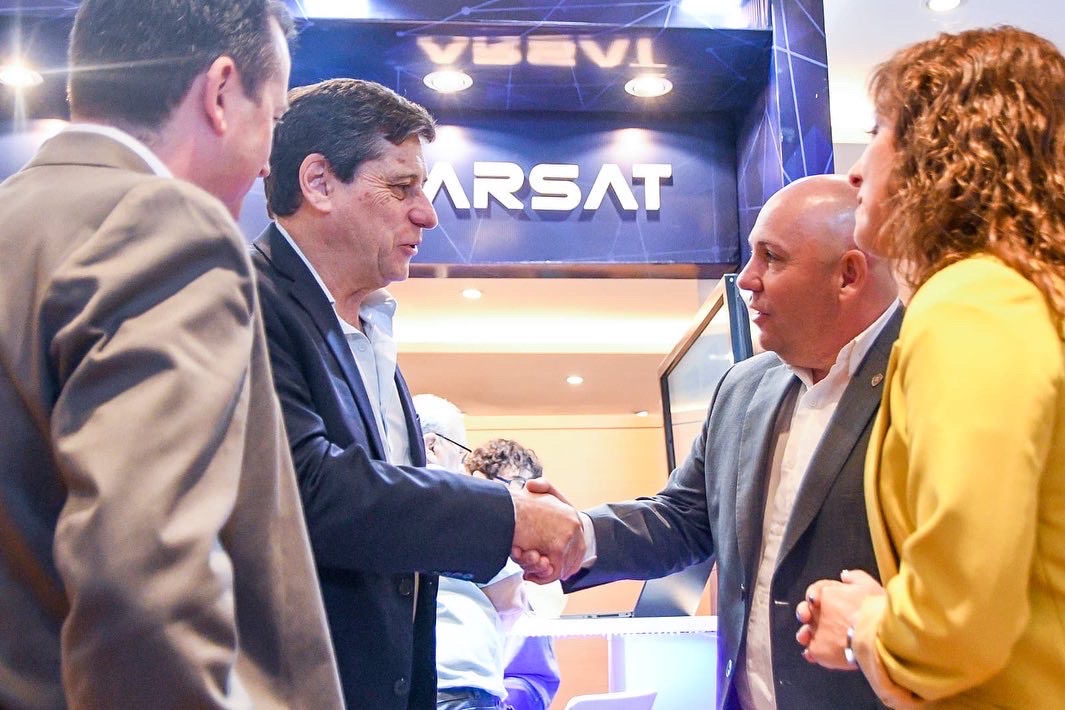 Sastre encabezó la presentación de la Exposición de Tecnologías de la Información que se lleva a cabo en Madryn