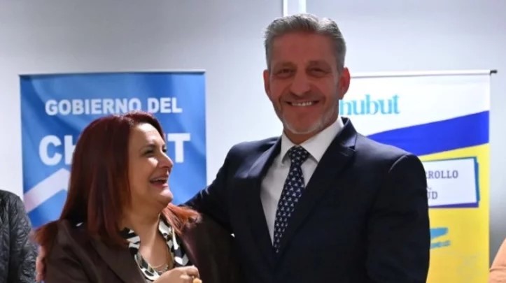 Simone presentó la renuncia como ministra de Familia y recrudece la interna en el gabinete de Arcioni