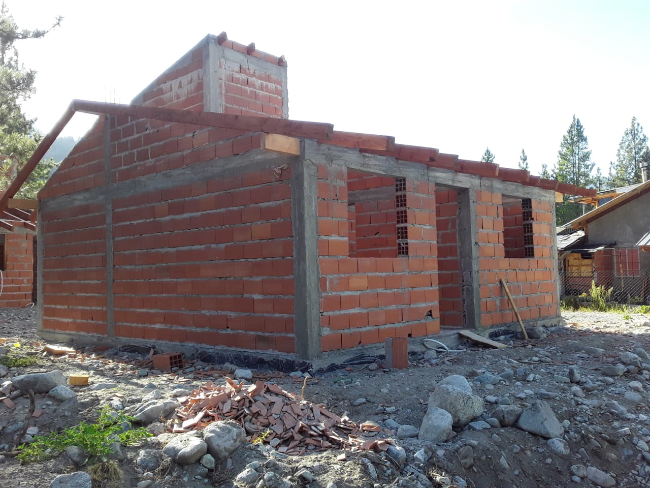 Chubut: El Gobierno construye 66 viviendas sociales y tuteladas en localidades del interior