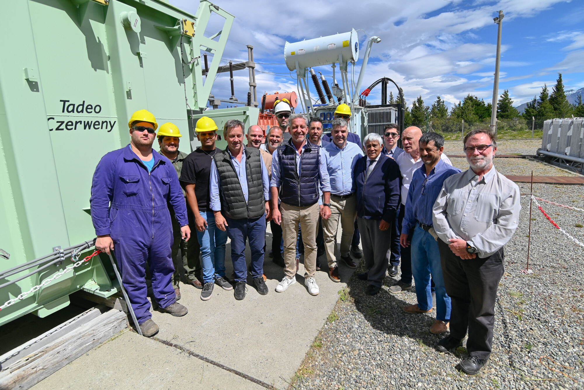 Comarca Andina: Intendentes destacan que la ampliación del abastecimiento eléctrico generará desarrollo económico y social en la zona