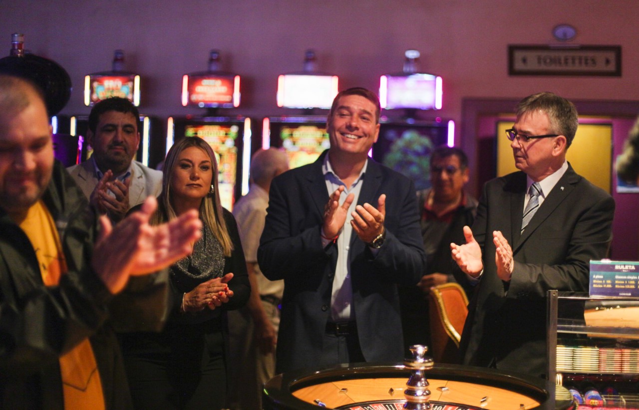 Biss largó “colorado 23” en la primera bola de la temporada del Casino Club de Rawson