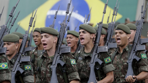 Bolsonaro decreta cambio de mando en el Ejército a pocos días de la asunción de Lula