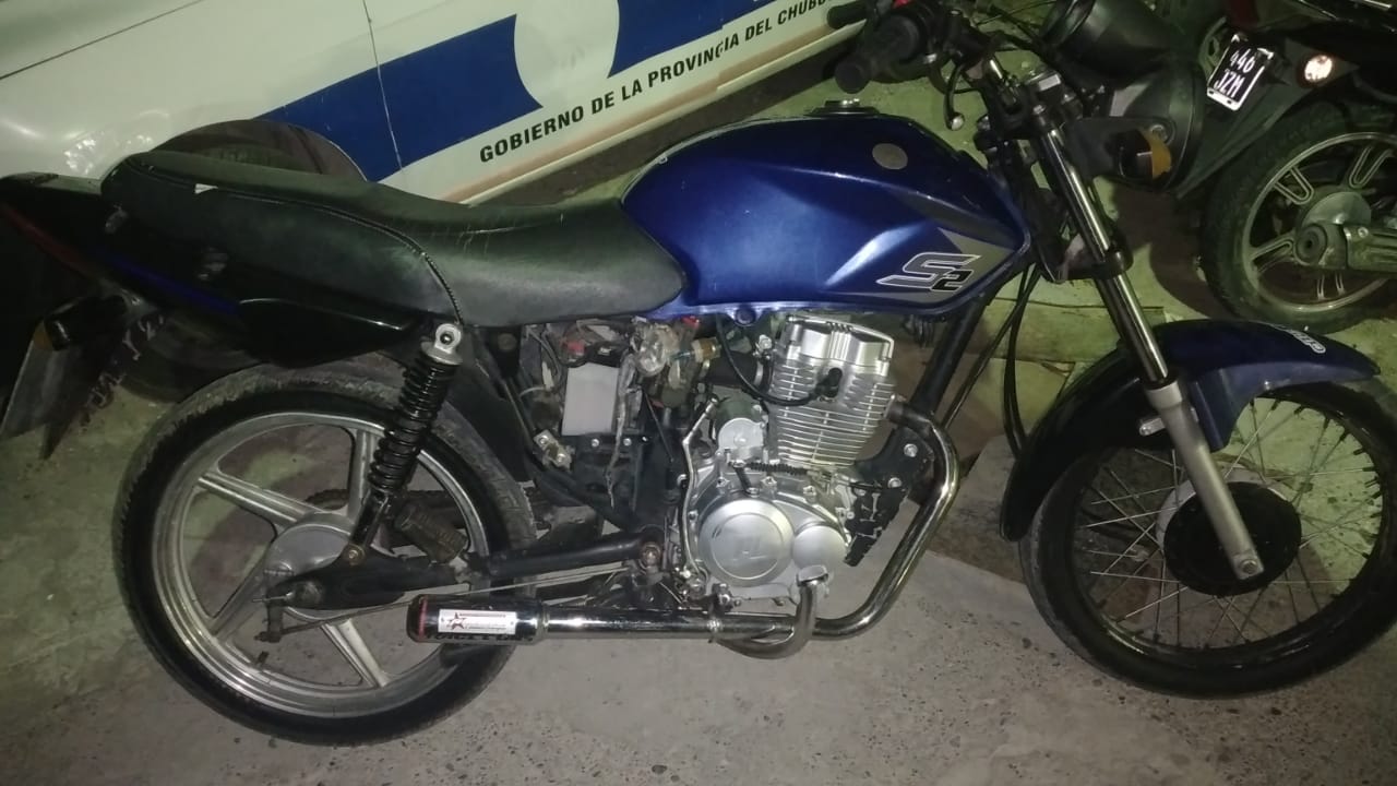 Corrían picadas a la altura de Yaguar y la Policía secuestró dos motos por falta de documentación