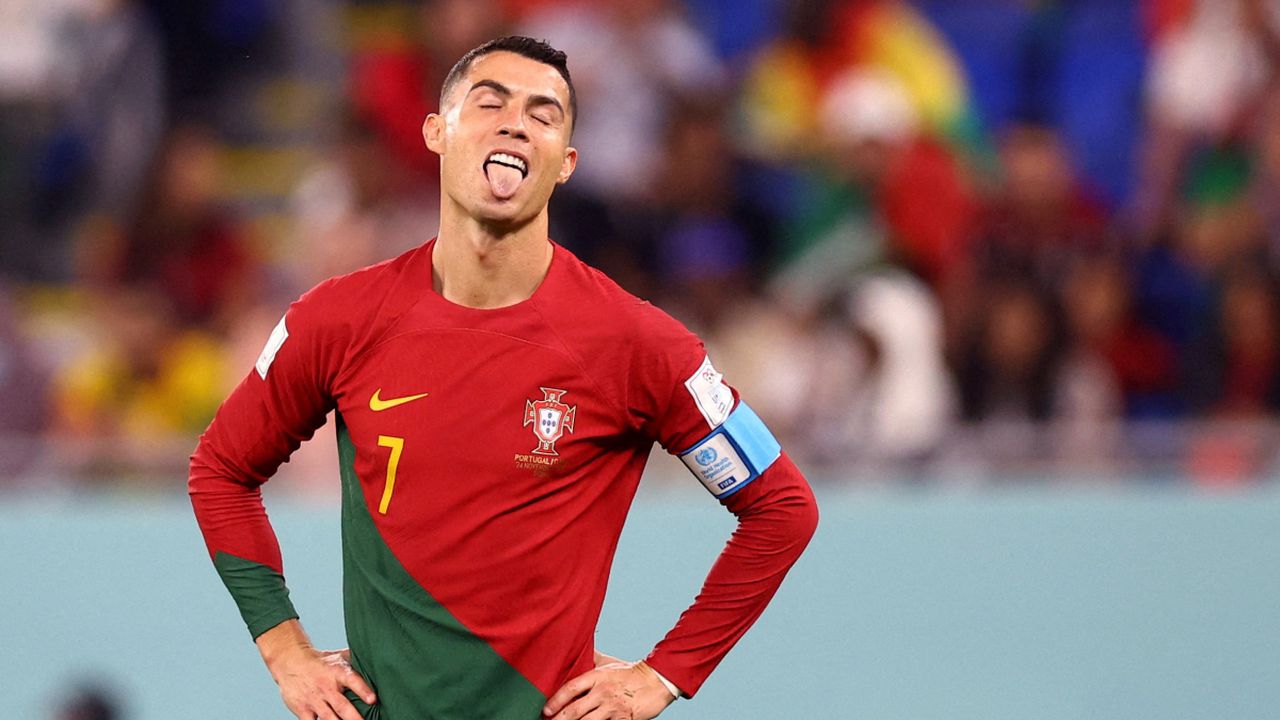 Continúan los escándalos con Cristiano Ronaldo: Ahora amenazó con irse de Qatar tras haber sido suplente en Portugal