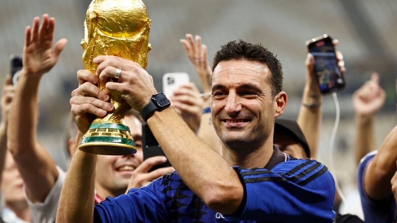 Scaloni anticipó que volverán a la Argentina para festejar y aseguró que “la gente merece ver a sus campeones”