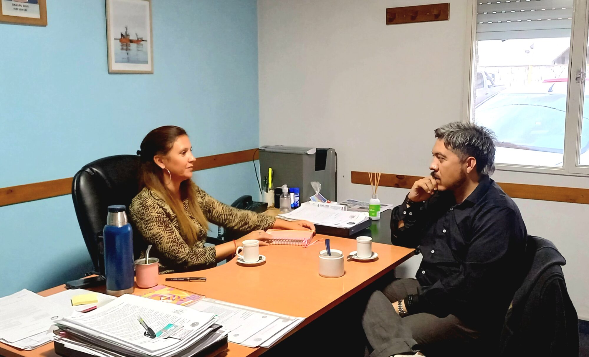 Rawson: Karina Barneche se reunió con el representante del Sindicato de Obreros Especialistas y Empleados de las Industrias de las Telecomunicaciones