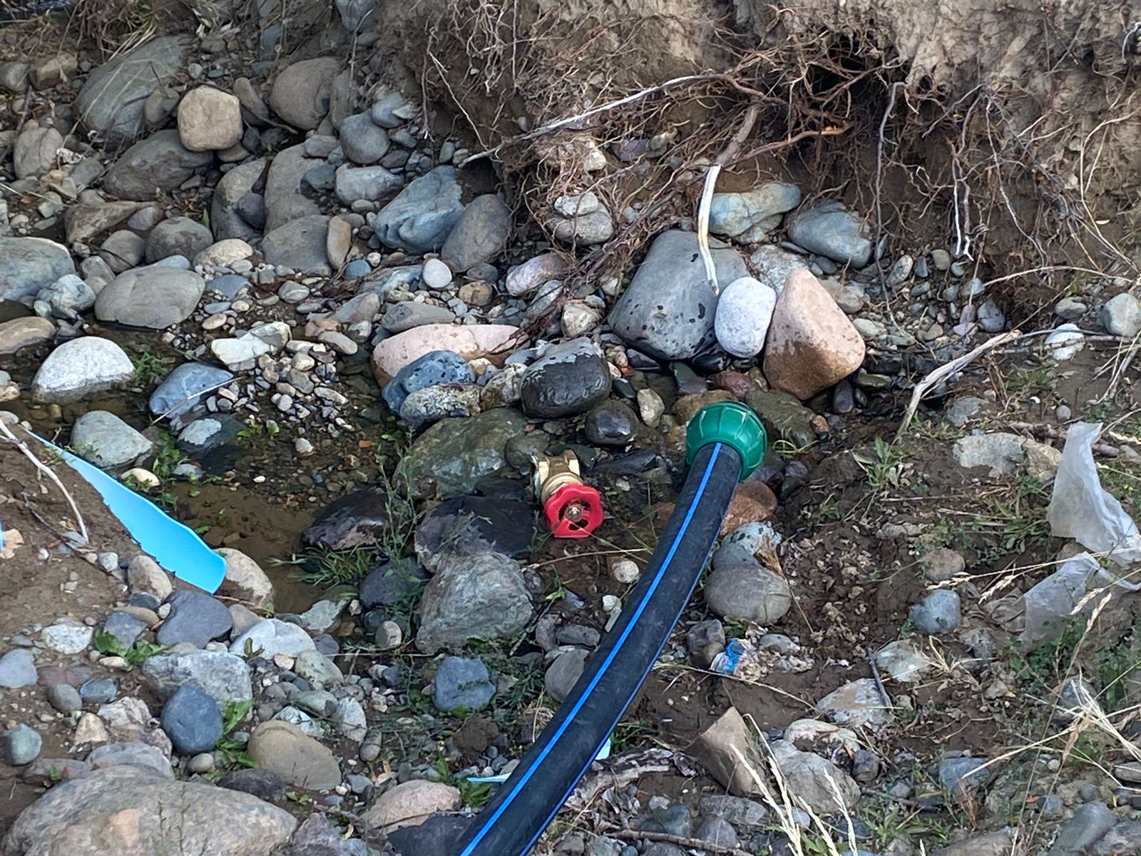 Vandalización sin fin: Por quinta vez dañan la obra hídrica de Alto Río Percy y genera inconvenientes en el avance de los trabajos