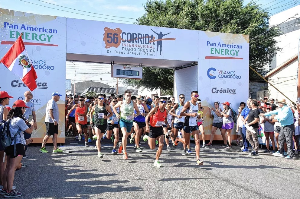 Luque tras la corrida de Diario Crónica que ganó Arbe y Godoy: “Es una felicidad enorme ver a la ciudad vestida de deporte y con un chubutense en lo más alto”