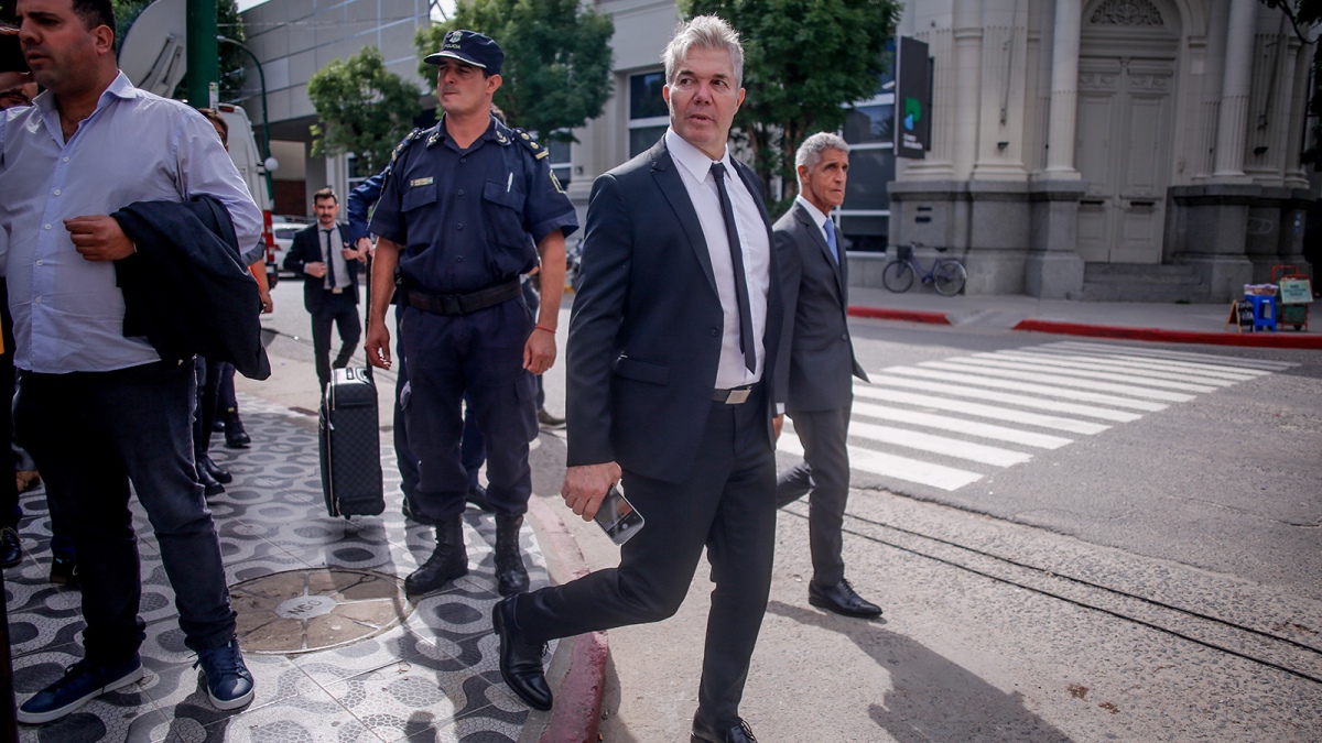 Burlando pide perpetua para todos los acusados: “planearon una cacería humana”