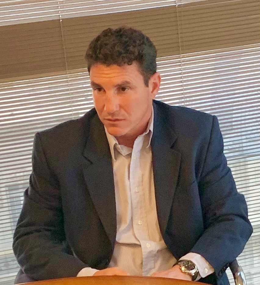 De la Fuente: “Brindarle servicios a la flota extranjera es simplificarle todo a nuestro competidor, es desleal y atentaría contra la mano de obra nacional”