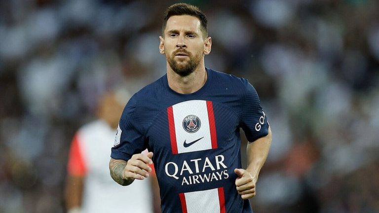 Messi vuelve a jugar en el Paris Saint-Germain y se espera un gran recibimiento