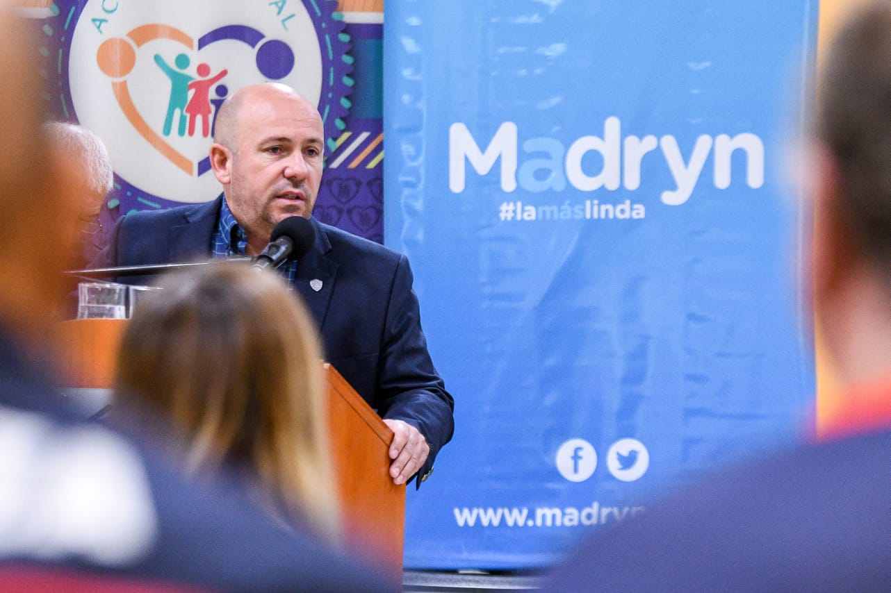 Entregaron equipamiento y herramientas a distintos clubes y asociaciones de Puerto Madryn