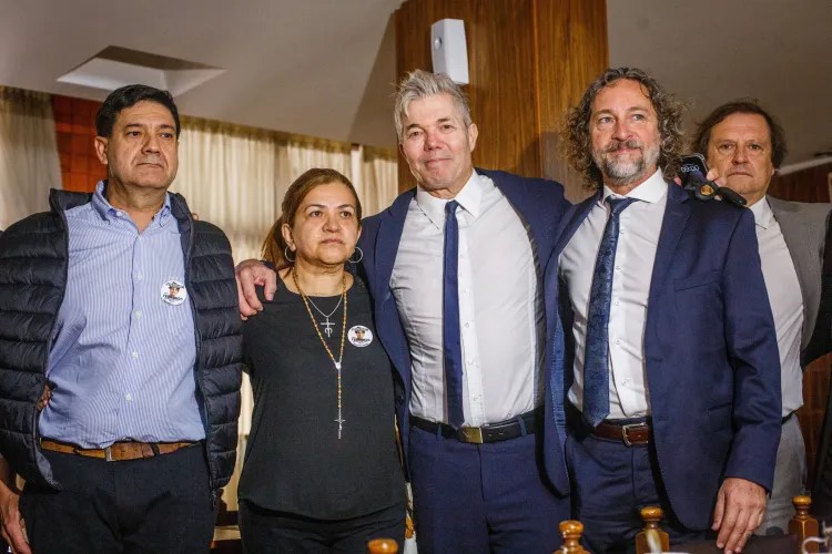 “Nuestra vida es un calvario”, dijo la mamá de Fernando al llegar a los tribunales de Dolores